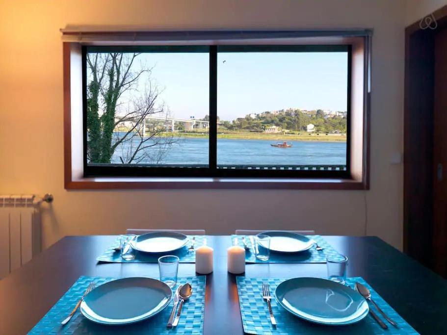 Riverfront Haven Family'S Choice With Free Garage Porto Dış mekan fotoğraf