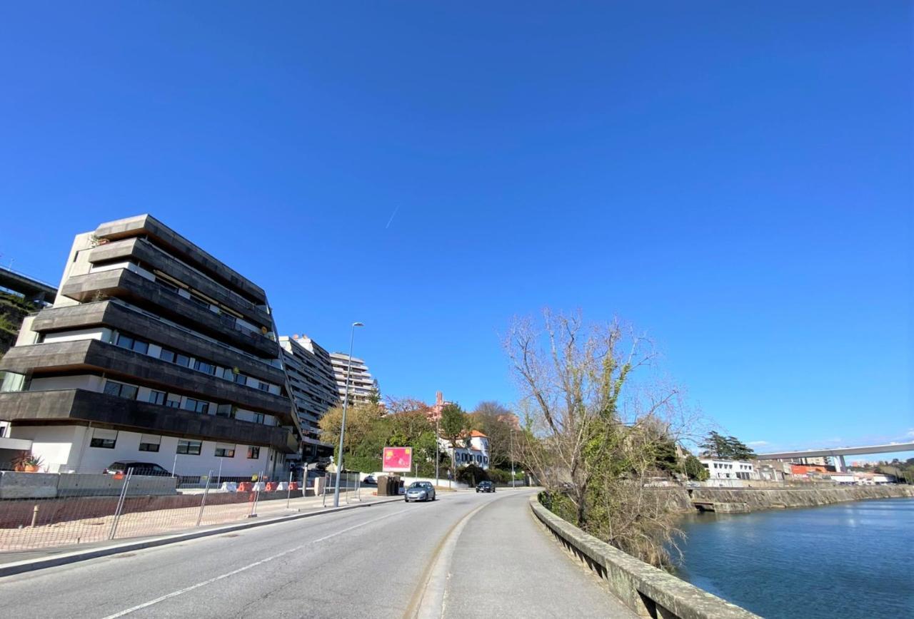 Riverfront Haven Family'S Choice With Free Garage Porto Dış mekan fotoğraf